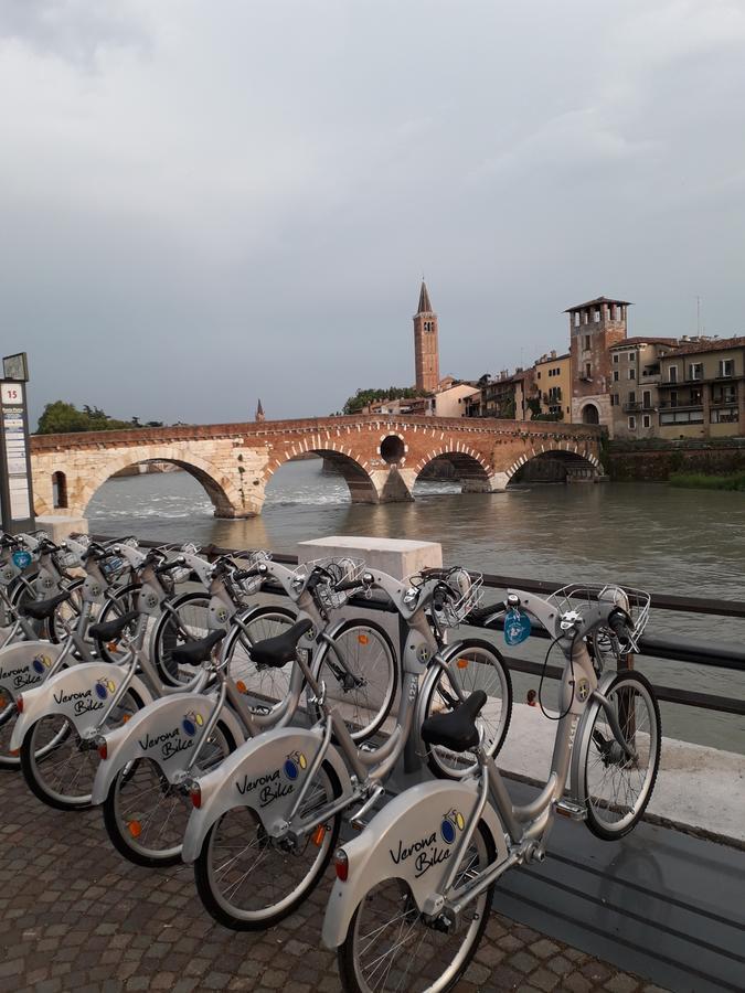 B&B Duomo Verona Buitenkant foto